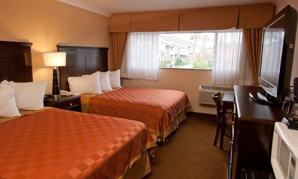 Pasadena Rose & Crown Hotel 객실 사진